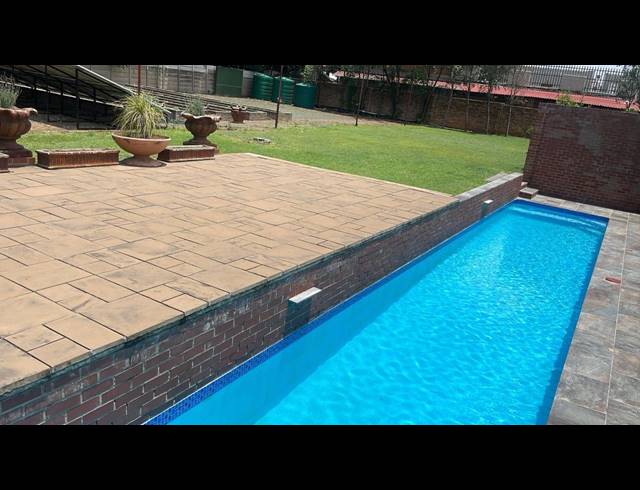 6 BEDROOM HOUSE FOR SALE IN VANDERBIJLPARK SW 5